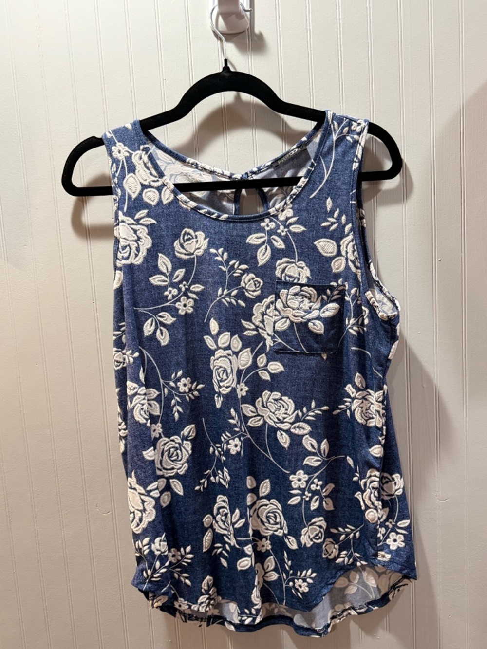 Papermoon Blue and‎ White Floral Sleeveless Tank